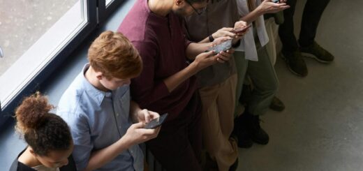 Social Media Shifts Every Solopreneur Should Watch 2 - SaltMinePublishing.com